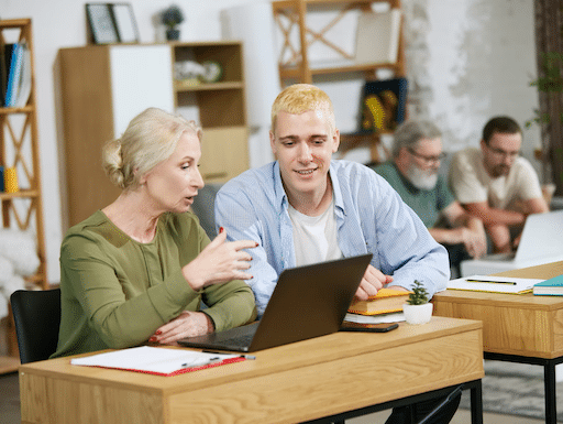 Surmonter les défis de la transmission des savoirs grâce à l'observation (étude de cas)